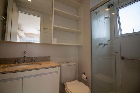 Apartamento para alugar com 52m², 2 quartos e 1 vaga Apartamento para alugar com 52m², 2 quartos e 1 vagaBanheiro da Suíte