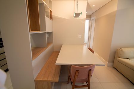 Apartamento para alugar com 52m², 2 quartos e 1 vaga Apartamento para alugar com 52m², 2 quartos e 1 vagaSala de Jantar