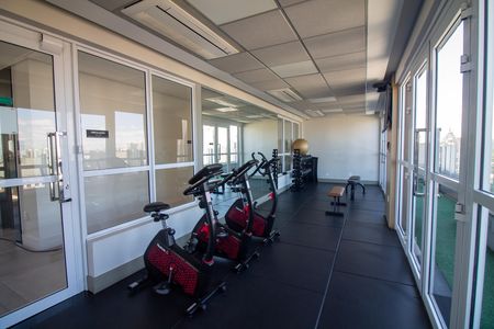 Apartamento para alugar com 52m², 2 quartos e 1 vaga Apartamento para alugar com 52m², 2 quartos e 1 vagaÁrea comum - Academia