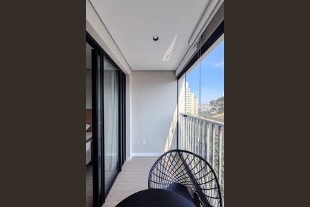 Varanda de kitnet/studio para alugar com 1 quarto, 21m² em Vila Mariana, São Paulo