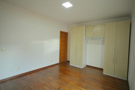 Casa para alugar com 220m², 3 quartos e 4 vagasSuíte 2 