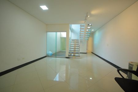 Casa para alugar com 3 quartos, 220m² em Paulicéia, São Bernardo do Campo