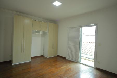 Casa para alugar com 220m², 3 quartos e 4 vagasSuíte 2 