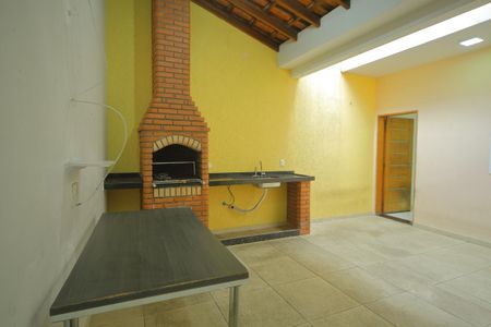 Casa para alugar com 220m², 3 quartos e 4 vagasQuintal/Churrasqueira 