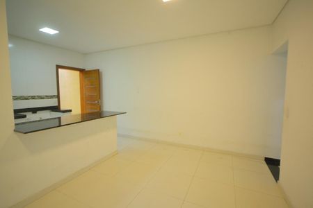 Casa para alugar com 220m², 3 quartos e 4 vagasCopa 