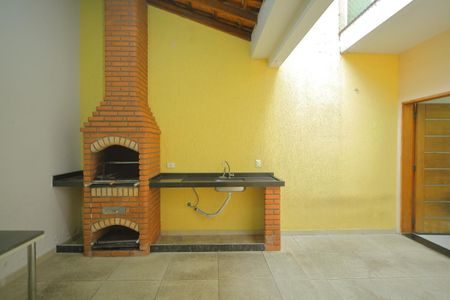 Casa para alugar com 220m², 3 quartos e 4 vagasQuintal/Churrasqueira 
