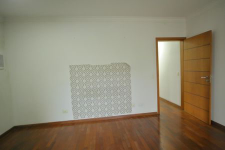 Casa para alugar com 220m², 3 quartos e 4 vagasSuíte 1 