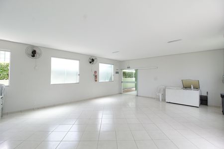 Apartamento para alugar com 50m², 2 quartos e 1 vagaÁrea comum - Salão de festas