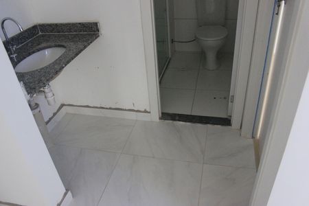 Banheiro  de apartamento para alugar com 2 quartos, 37m² em Centro, Guarulhos