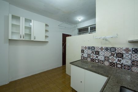 COZINHA de apartamento para alugar com 3 quartos, 74m² em Estrela Dalva, Belo Horizonte