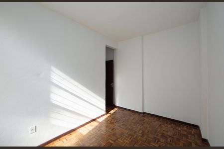 QUARTO3 de apartamento para alugar com 3 quartos, 74m² em Estrela Dalva, Belo Horizonte