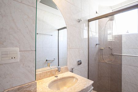 Apartamento à venda com 85m², 3 quartos e 2 vagasBanheiro da suíte 