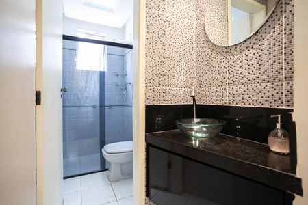 Apartamento à venda com 85m², 3 quartos e 2 vagasBanheiro social 