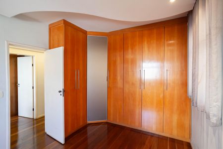 Apartamento à venda com 85m², 3 quartos e 2 vagasSuíte 