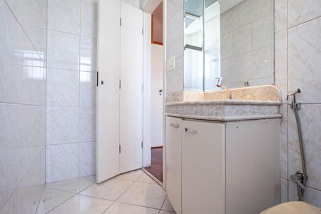 Apartamento à venda com 85m², 3 quartos e 2 vagasBanheiro da suíte 