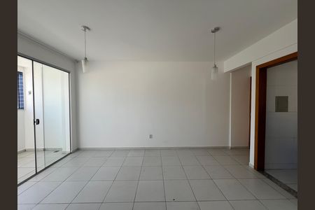 Apartamento para alugar com 105m², 3 quartos e 2 vagas Apartamento para alugar com 105m², 3 quartos e 2 vagasSala