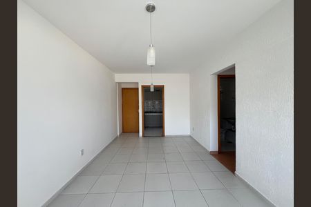Apartamento para alugar com 105m², 3 quartos e 2 vagas Apartamento para alugar com 105m², 3 quartos e 2 vagasSala