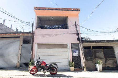 Fachada de casa à venda com 3 quartos, 250m² em Furnas, São Paulo