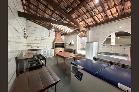 Casa para alugar com 3 quartos, 492m² em Chácara Novo Horizonte, Contagem