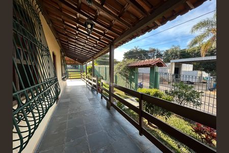 Casa para alugar com 3 quartos, 492m² em Chácara Novo Horizonte, Contagem