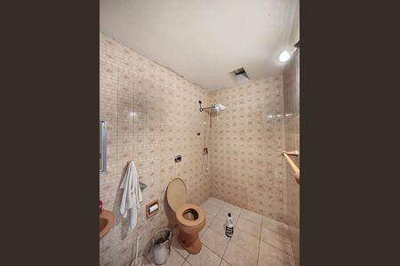 Casa à venda com 266m², 3 quartos e 7 vagas Casa à venda com 266m², 3 quartos e 7 vagasBanheiro de serviço 1