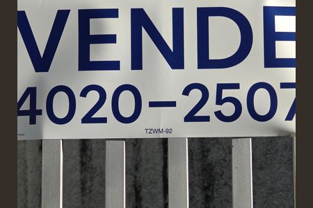 Casa à venda com 266m², 3 quartos e 7 vagas Casa à venda com 266m², 3 quartos e 7 vagasPlaquinha Cod TZWM-92