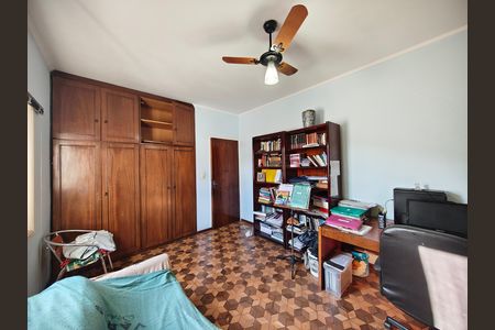 Casa à venda com 266m², 3 quartos e 7 vagas Casa à venda com 266m², 3 quartos e 7 vagasQuarto 2