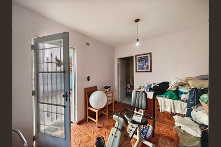 Casa à venda com 266m², 3 quartos e 7 vagas Casa à venda com 266m², 3 quartos e 7 vagasQuarto de Serviço 2