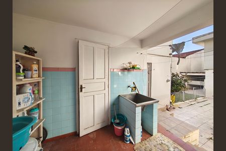 Casa à venda com 266m², 3 quartos e 7 vagas Casa à venda com 266m², 3 quartos e 7 vagasÁrea de Serviço