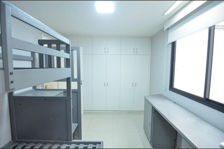 Apartamento à venda com 135m², 3 quartos e 2 vagas Apartamento à venda com 135m², 3 quartos e 2 vagasQuarto 1