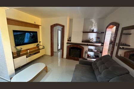Sala de casa de condomínio à venda com 3 quartos, 200m² em Santa Tereza, Porto Alegre