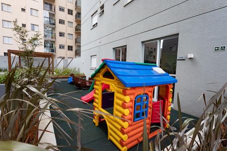 Apartamento à venda com 52m², 1 quarto e 1 vaga Apartamento à venda com 52m², 1 quarto e 1 vagaÁrea comum - Playground