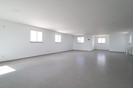 Área comum - Salão de festas de apartamento para alugar com 2 quartos, 58m² em Jardim Patricia, Uberlândia