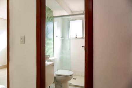 Banheiro Social de apartamento para alugar com 3 quartos, 140m² em Funcionários, Belo Horizonte