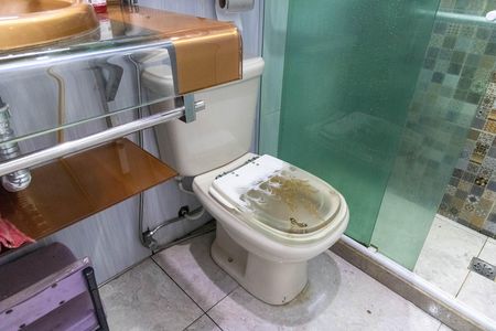 Banheiro do Quarto 2 de casa à venda com 4 quartos, 370m² em Campo Grande, Rio de Janeiro