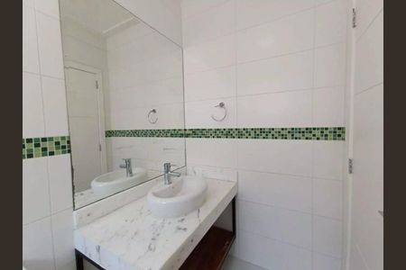 Casa de condomínio para alugar com 254m², 3 quartos e 4 vagasBanheiro 4