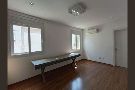 Casa de condomínio para alugar com 254m², 3 quartos e 4 vagasQuarto 3