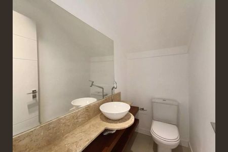 Casa de condomínio para alugar com 254m², 3 quartos e 4 vagasLavabo