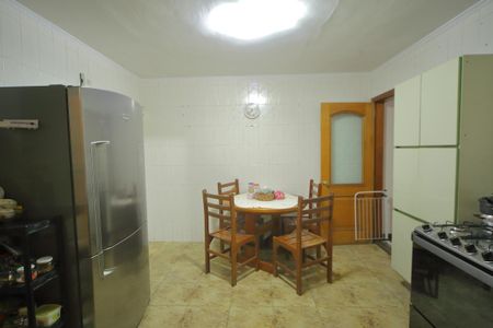 Casa para alugar com 150m², 3 quartos e 2 vagasCozinha 