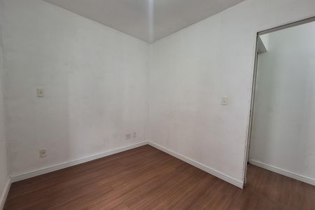 Quarto 2 de apartamento para alugar com 2 quartos, 57m² em Parque Sao Vicente, Santo André