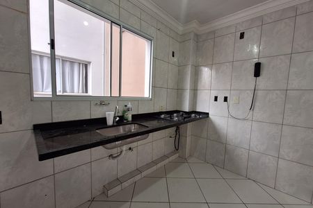 Cozinha de apartamento para alugar com 2 quartos, 57m² em Parque Sao Vicente, Santo André
