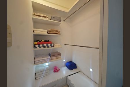 Apartamento para alugar com 116m², 3 quartos e 2 vagas Apartamento para alugar com 116m², 3 quartos e 2 vagasQuarto 1 suite - closet