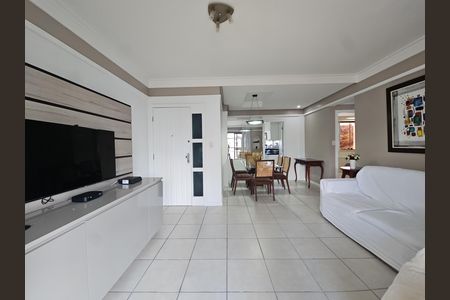 Apartamento para alugar com 116m², 3 quartos e 2 vagas Apartamento para alugar com 116m², 3 quartos e 2 vagassala