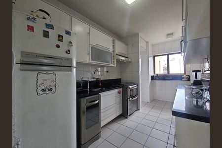 Apartamento para alugar com 116m², 3 quartos e 2 vagas Apartamento para alugar com 116m², 3 quartos e 2 vagasCozinha