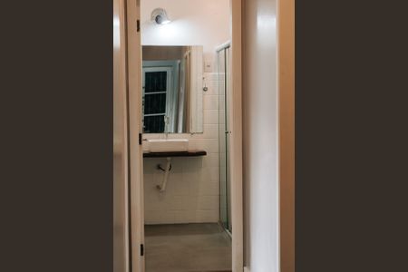 Apartamento para alugar com 130m², 4 quartos e sem vaga Apartamento para alugar com 130m², 4 quartos e sem vagaBanheiro 2