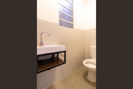 Banheiro 1 de apartamento para alugar com 4 quartos, 130m² em Petrópolis, Porto Alegre