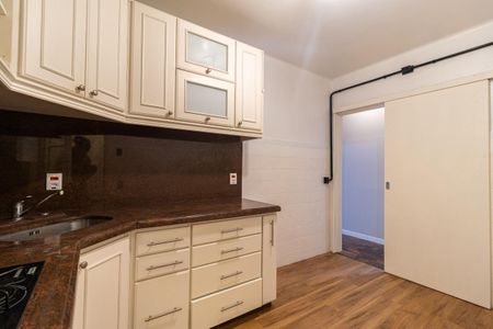 Cozinha de apartamento para alugar com 4 quartos, 130m² em Petrópolis, Porto Alegre