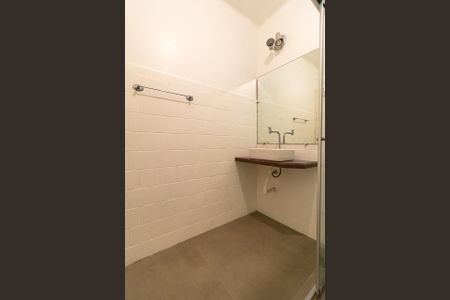 Banheiro 1 de apartamento para alugar com 4 quartos, 130m² em Petrópolis, Porto Alegre