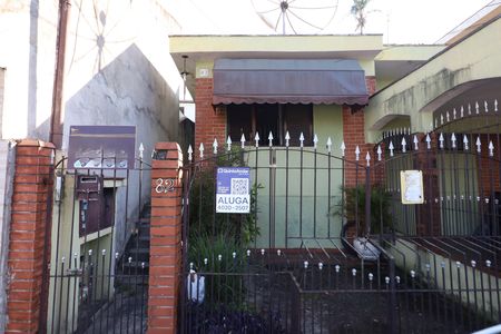 Fachada de casa para alugar com 1 quarto, 55m² em Pestana, Osasco