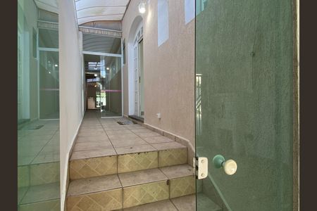 Garagem de casa à venda com 3 quartos, 170m² em Vila Yara, Osasco